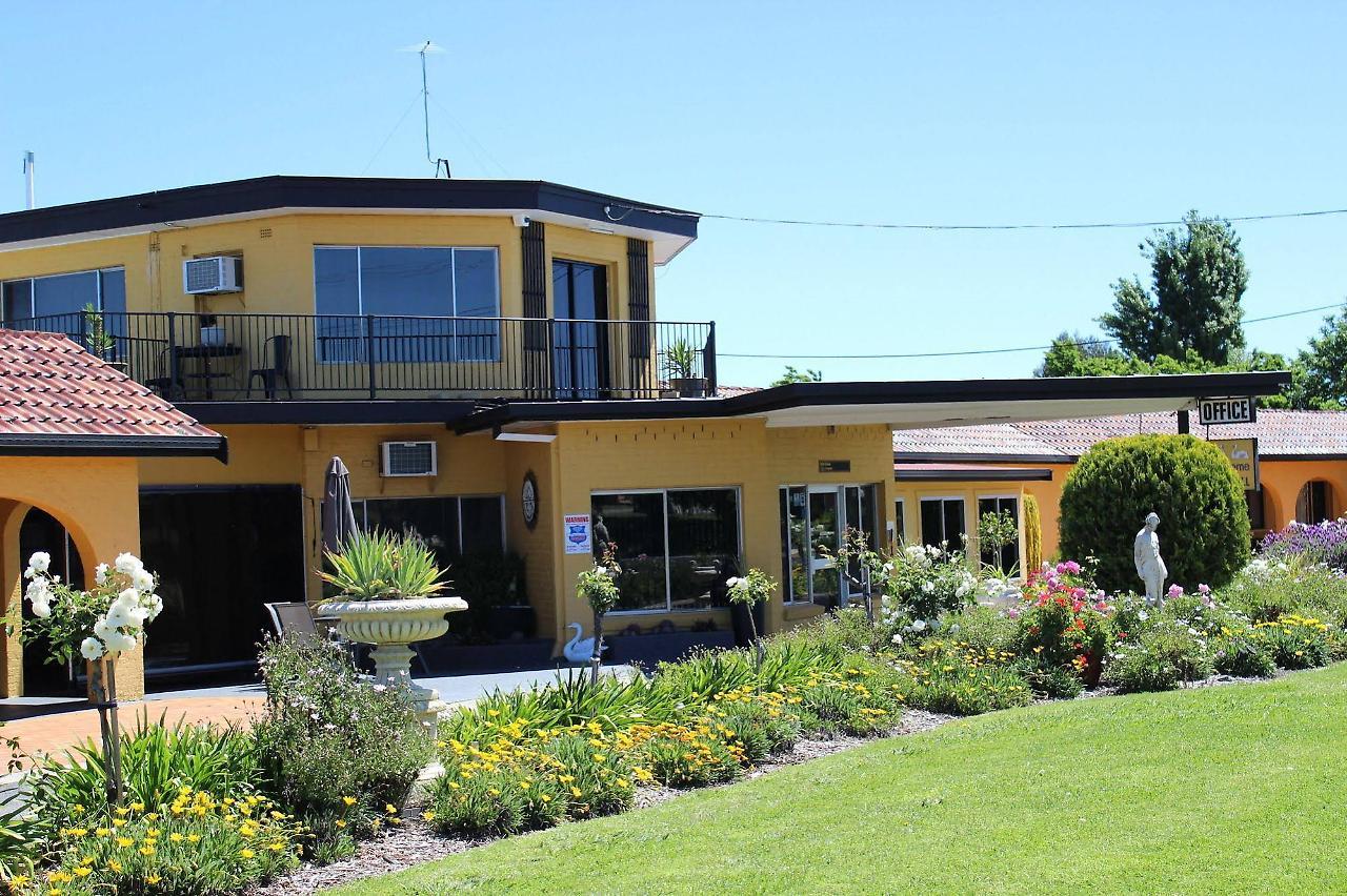 Twin Swans Motel Inverell Exteriör bild